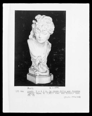 La jeune fille aux écoutes