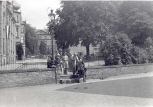 Die kleine Brücke am Weerthplatz / Aus der Sammlung Starke. Detmold. Friedrichstr. Papierabzug