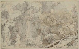 Vier antike Figuren am Wasserfall zwischen Felsen