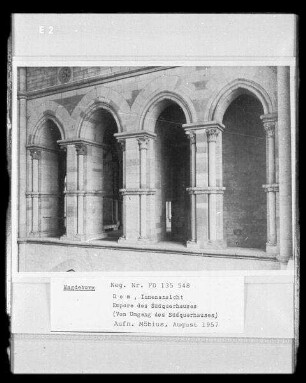 Magdeburg, Dom St. Mauritius und St. Katharina, Innenaufnahme, Querhaus : Empore des Südquerhauses, vom Umgang des Südquerhauses