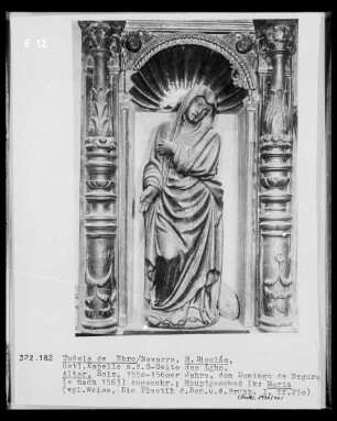 Altar, Hauptgeschoss, linke Seite: Mater Dolorosa