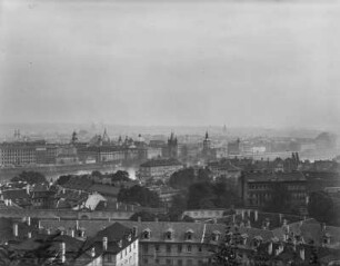 Blick über Prag : Stadtansicht von der alten Schlosssteige über die Stadt Prag.