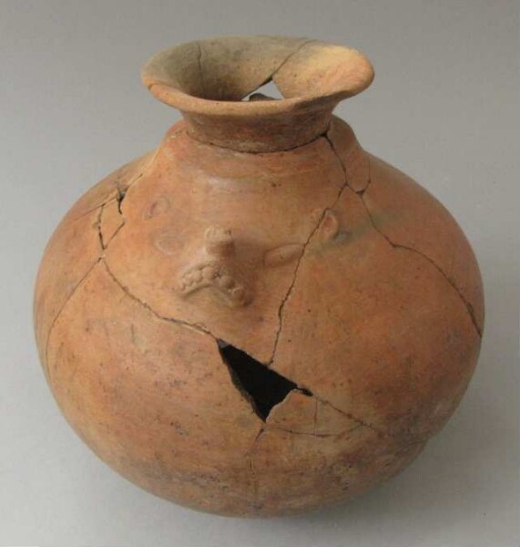 Clay vessel