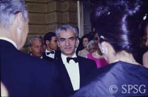 Berlin, Schloss Charlottenburg, Staatsbesuch, Schah Mohammad Resa Pahlavi und Farah Diba-Pahlavi.