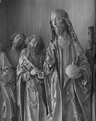 Windsheimer Apostelaltar — Altar im geöffneten Zustand — Mittelschrein: Christus und sechs Apostel — Christus als Salvator Mundi