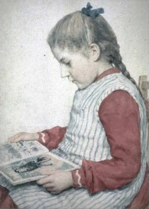 Mädchen mit Bilderbuch