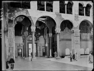 Syrien. Damaskus. Umayyaden-Moschee, Westlicher Riwag, Hoffront von Südosten, Frühjahr 1930