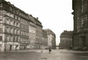 Dresden. Innenstadt, An der Frauenkirche/Ecke Neumarkt 3, vor der Zerstörung. Blick zur Münzgasse