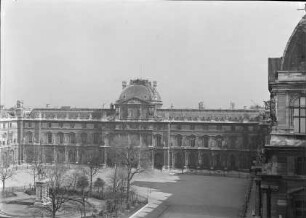 Palais du Louvre / Musée National du Louvre — Vieux Louvre / Cour Carées — Aile Lemercier