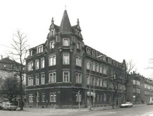 Dresden-Pieschen, Trachenberger Straße 65/Ecke Maxim-Gorki-Straße 55. Doppelwohnhaus (um 1890). Eckansicht