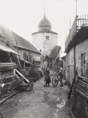 Sommerhausen. Rumorknechtsturm. Ansicht aus dem Hof eines Stellmachers