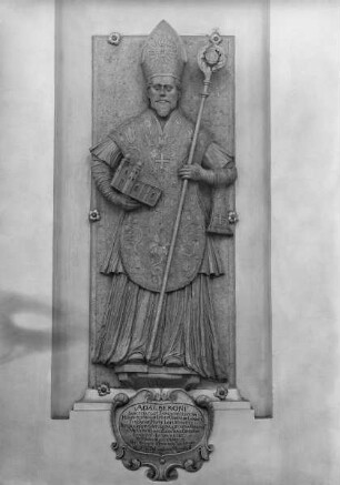 Deckplatte des Grabes des Heiligen Adalbero