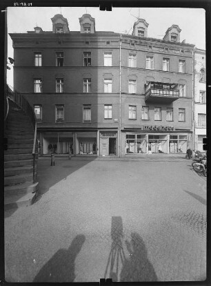 Görlitz-Altstadt, Elisabethstraße 1. Wohnhaus mit Läden (1863-1864). Straßenfront
