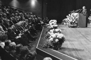 100jähriges Jubiläum der Fachhochschule Karlsruhe. Festakt im Großen Haus des Badischen Staatstheaters