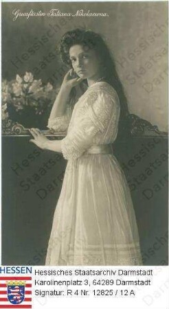 Tatjana Großfürstin v. Russland (1897-1918) / Porträt, stehend, Kniestück