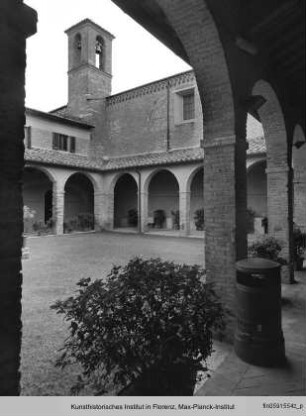 San Francesco, Chiostro, Chiusi