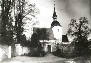 Wurzen-Burkartshain. Dorfkirche (1401/1415 Turm und Westvorchor, 1501/1700 Schiff). Ansicht von Norden