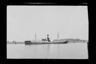 Christian Russ (1907), Frachtschiff, Schiffahrt- u. Assekuranz-Ges. E. Russ & Co., Hamburg, Bau-Nr. 589