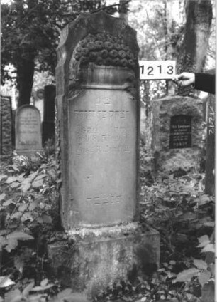 Grabstein 1213