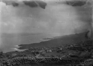 Landschaft : Blick über die Küste Teneriffas mit Siedlungen, Anbauflächen und dem Atlantik