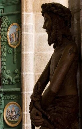 Frankreich. Bretagne. Finistere. Locronan. Eglise Saint Ronan. 15 Jahrhundert. Jesus. Hintergrund Kanzel
