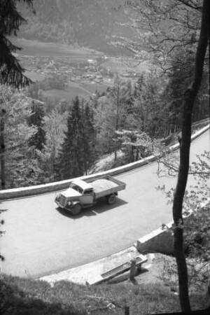 Bayrischzell: Lastauto auf der Alpenstraße