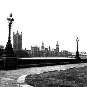London: Themse, Tower Bridge, Parlament