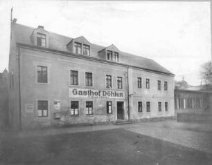 Döhlen (Freital-Döhlen). Gasthof Döhlen (1874, Saalanbau 1898). Straßenansicht