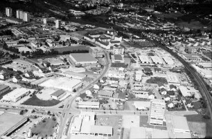 Freiburg: Industriegebiet West, Lörracher Straße, von Süden