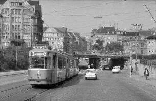 München: Tram und Brücke, Forstenrieder Straße