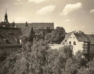 Meißen. Jahns Hof, Domherrenhof mit Erker, Freiheit Nr. 6, Afrakirche vom Dachboden, Freiheit Nr. 8