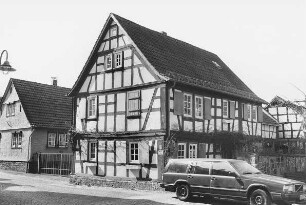 Ehemalige Schule (Fachwerkwohnhaus); Gelnhausen, Am Lindenbrunnen 13