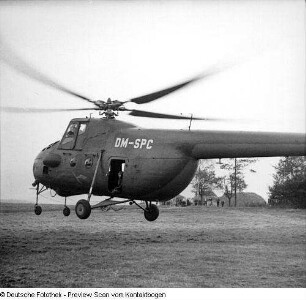 Hubschrauber; Ostrau, Kirnitzschtal, Kartoffellesen Lilienstein, Raumberg