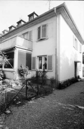 Freiburg: Hansjakobstraße, Ölheizofen im Keller, Haus, in dem er sich befindet