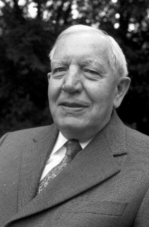 Freiburg: Im Oberfeld 10; Prof. Dr. Johannes Künzig; zum 80. Geburtstag; Institut für ostdeutsche Volkskunde Freiburg