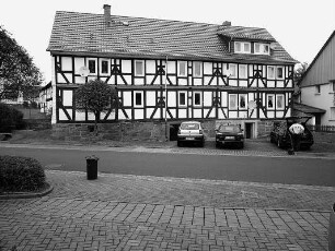 Einhof; Wartenberg, Am Mühlgraben 2, Am Mühlgraben 4
