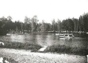 Seifhennersdorf. Volksbad. Blick über den Gondelteich zum Neugersdorfer Stadtwald