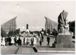 Berlin, Treptow, Sowjetisches Ehrenmal