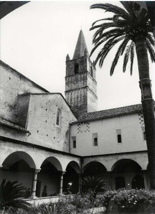 Kreuzgang der Kirche S. Domenico