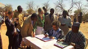 Knistern der Zeit - Christoph Schlingensief und sein Operndorf in Burkina Faso