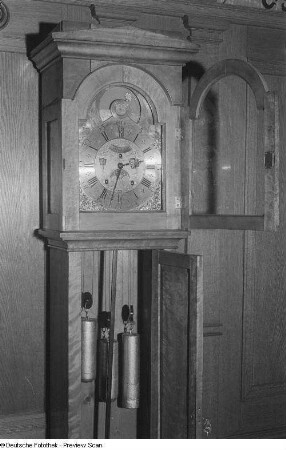 Standuhr mit einer Vielzahl Komplikationen im Alten Rathaus