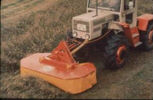Fotografie: Futterernte, Mähwerk, Trommelmähwerk, Frontanbau