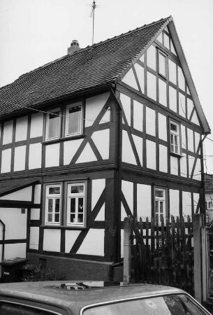 Gießen, Gießener Straße 9