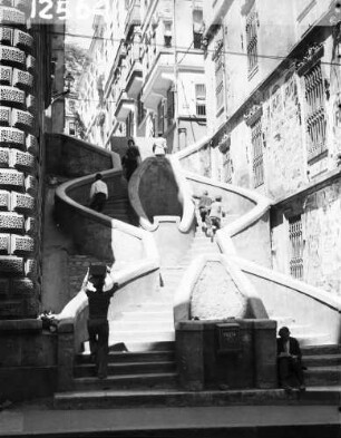 Istanbul: [Kamondo] Treppe in Galata