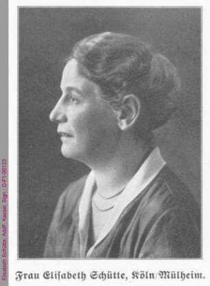 Porträt von Elisabeth Schütte