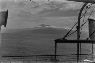 Blick auf Teneriffa : Vom Meer aus aufgenommenes Bild der Insel Teneriffa.