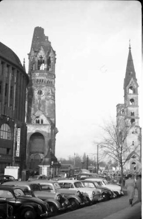Berlin: Blick aus der Rankestraße auf Ruine Gedächtniskirche; vor Umbau