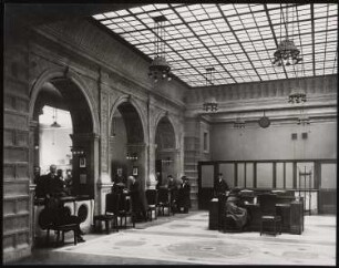 Berliner Handelsgesellschaft, Berlin: Kassenraum (mit großzügigerer Ausstattung als Inv.Nr. 42764)