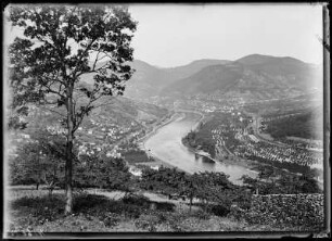 Blick ins Elbtal bei Salesel (Dolní Zálezly)