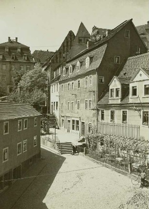 Meißen, Treppenstraße : Meißen, Treppenstraße. 4 Jahrhundert in Dächern. Die Roten Stufen vom Burgplatz